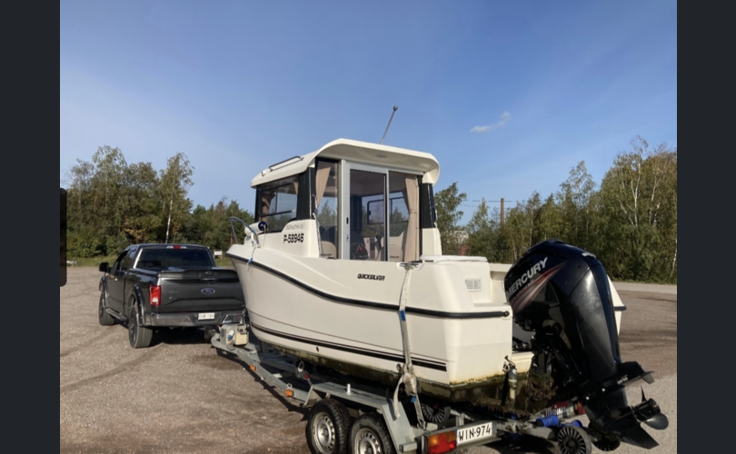Quicksilver 555 Pilothouse-kuva-2